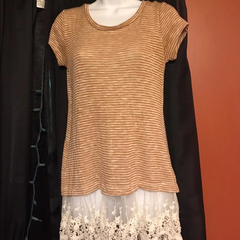 Small long sleeve top final price last chance